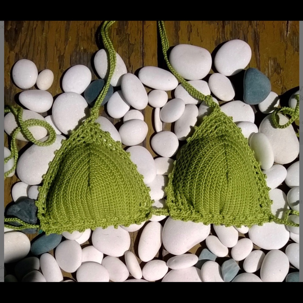 Crochet string bikini - Picture 2 of 3